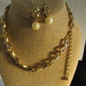 Unsigned  Matching RHINESTONE X NECKLACE & Faux Pearl Earrings